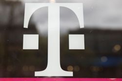 T-Mobile down for thousands of users in US, Downdetector shows