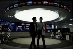 South Korea's KOSPI drops 7% as global chipmaker selloff deepens