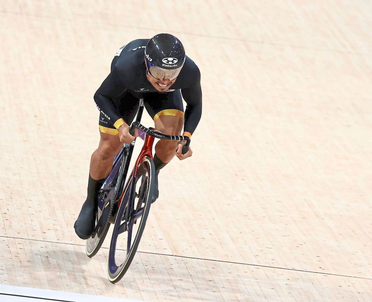Late gamble: Azizulhasni Awang’s last-minute decision to race the 1km time trial could open another medal opportunity in Glasgow.