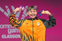 Debutant Hafizuddin wins last-lift thriller
