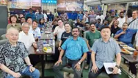 Bus, lorry operators urge Dr Wee to raise transport industry struggles in Parliament
