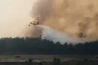 Fire crews keep blazes near Bordeaux under control as heatwave picks up