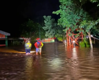 Flash floods hit Chanthaburi homes and resorts as rain alert persists