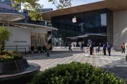 Apple introduces leasing program in the US for iPhones and other devices