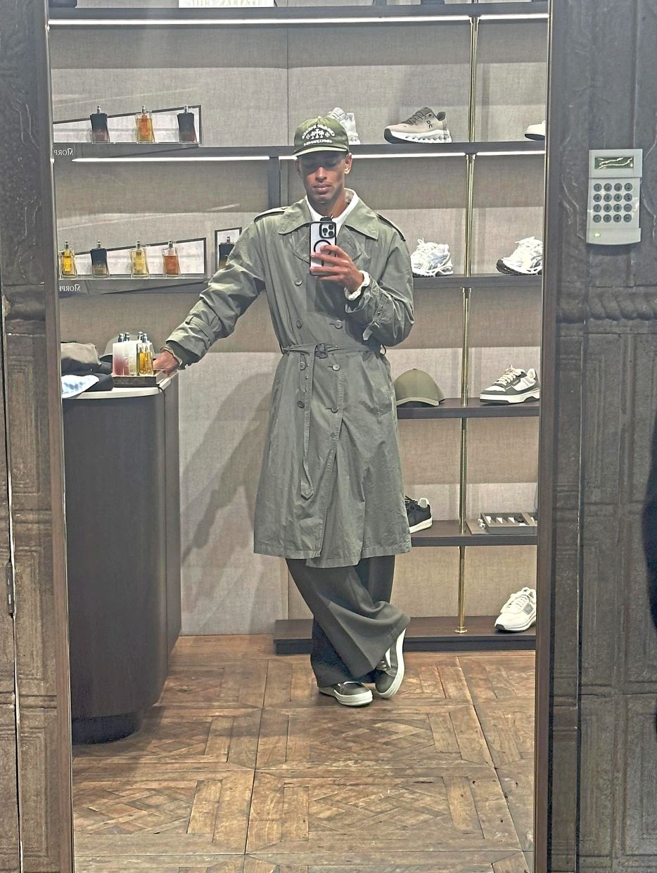 Bellingham, meanwhile, often showcases his fashion sense through outfit fit checks shared on social media. Photo: Instagram/Jude Bellingham
