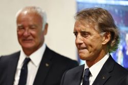 Soccer-New coach Mancini wants to make Italy great again