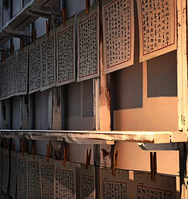 Carefully preserved over the years, these letters provide intimate insights into different eras through their stationery, envelopes, postage stamps and the personal stories they convey. Photo: Papan Haus