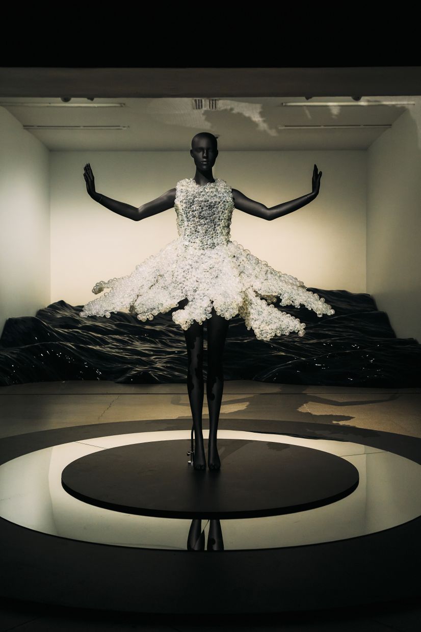 The white Seijaku Dress is on display at the exhibition 'Iris Van Herpen: Sculpting The Senses' at the Brooklyn Museum. Photo: The New York Times