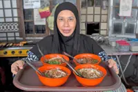 A decade of serving RM1 meals