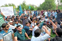 Kashmir elections overshadowed by deadly clashes