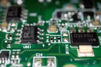 US signs letters of intent worth $874 million to boost semiconductor research