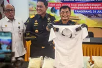 Malaysia Airlines cooperating with relevant authorities over pilot caught smuggling drugs in Jakarta case