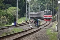 Prabowo revives plans for trans-Sumatra, Kalimantan railways