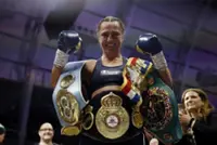 Boxing-After becoming Britain's youngest undisputed champion, Scotney eager to start from scratch