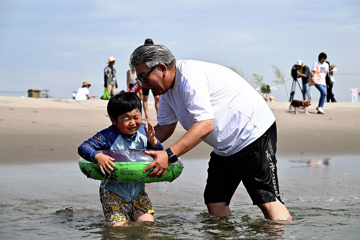 Fukushima beach reopens for first time since 2011 earthquake and nuclear accident