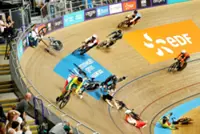 Debutant New Joe hospitalised after crash in men's scratch race