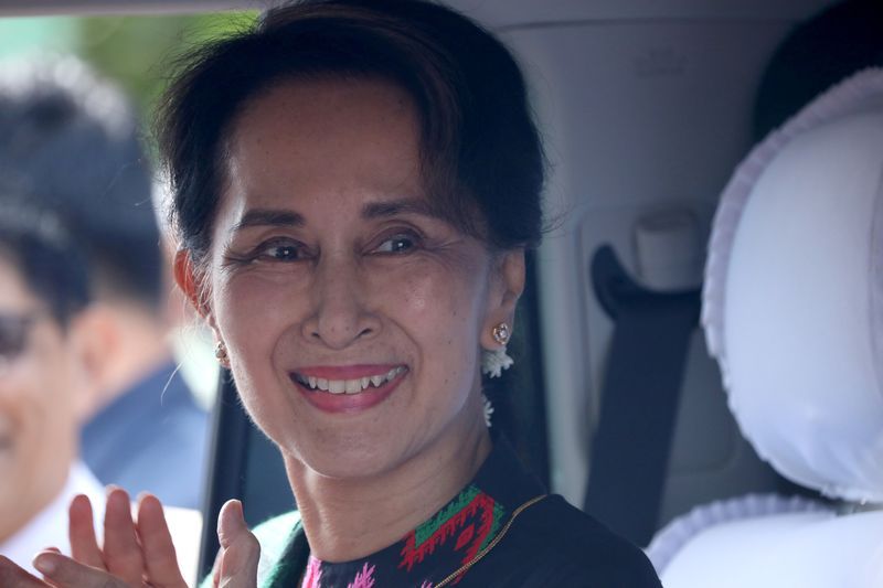 Myanmar says detained former leader Aung San Suu Kyi meets Red Cross ...
