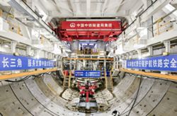 China sets record with high-speed rail breakthrough under Yangtze River