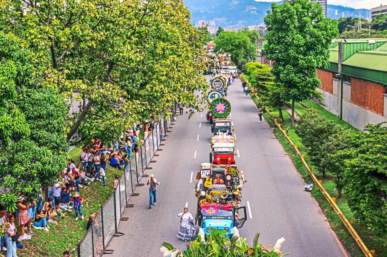 Hey flower enthusiasts, add these floral celebrations on your travel itinerary