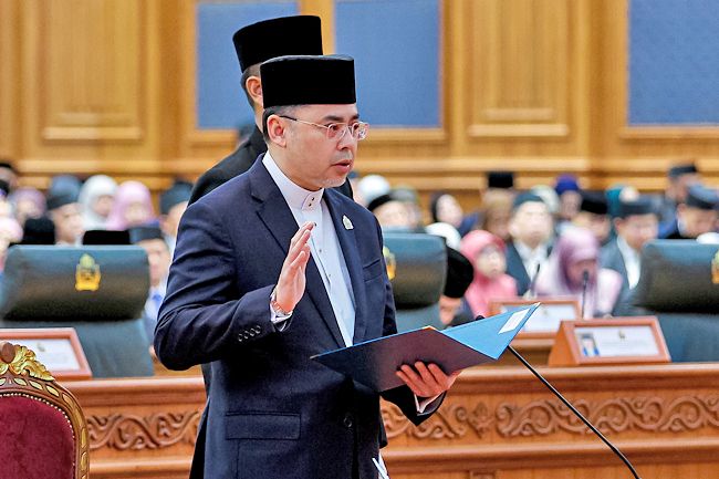 Minister of Religious Affairs Pengiran Datuk Seri Setia Mohammad Tashim Pengiran Hassan.