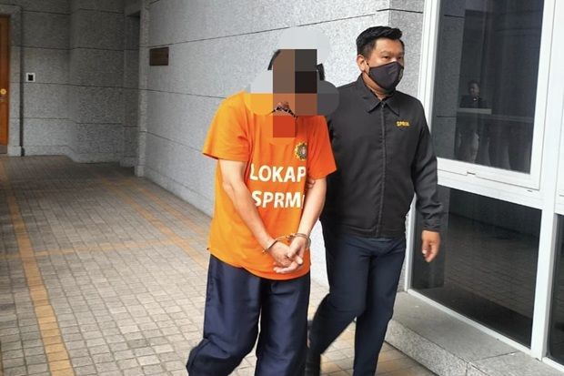 Former estate manager remanded over RM8mil contract misappropriation probe