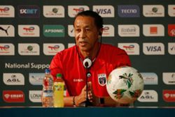 Soccer-Cape Verde coach takes club job in Morocco