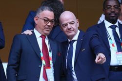 Soccer-Infantino gets backing from leading African football administrators