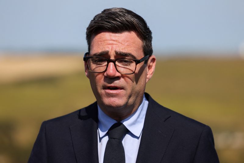 New UK PM Burnham takes to social media to challenge populist parties' dominance | The Star
