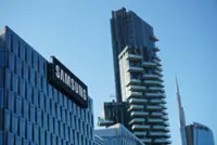 Samsung reveals new 3D-memory roadmap in bid for AI tech lead