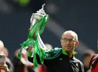 Soccer-Celtic manager O'Neill undergoes minor operation