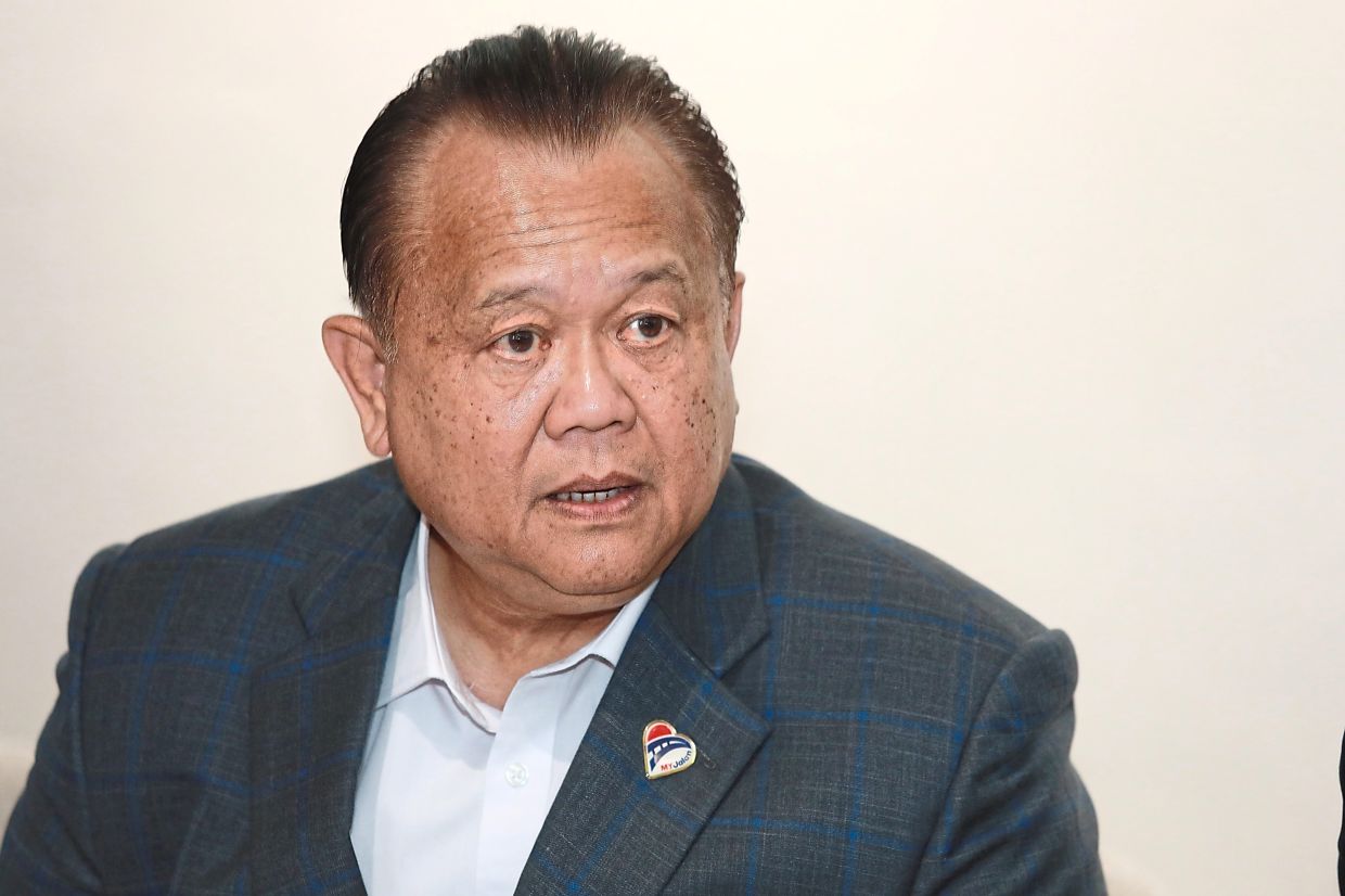 Datuk Seri Alexander Nanta Linggi