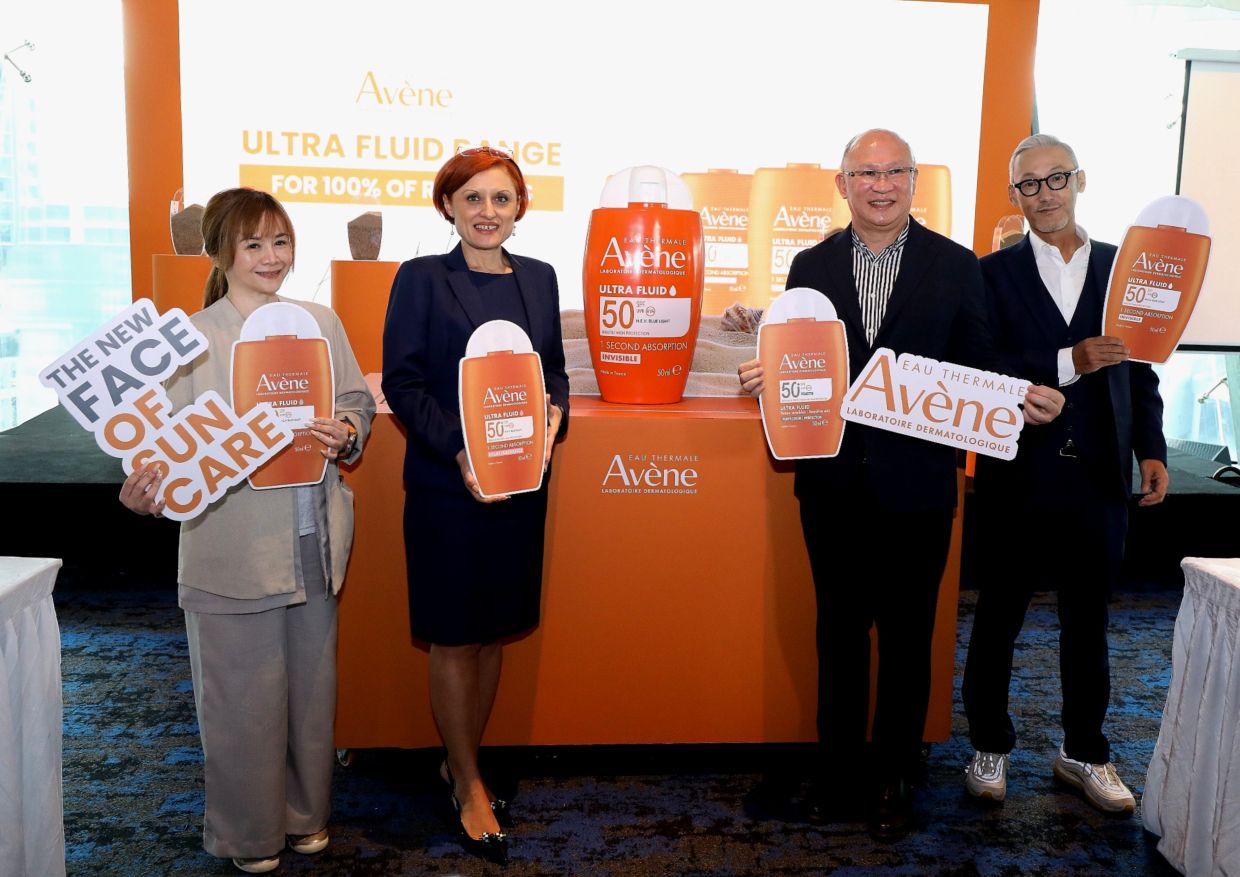 (From left) Pierre Fabre Asia export marketing manager Estee Chan, Pierre Fabre Singapore Pte Ltd Asia export business director Cristiana Irimescu, Alliance Cosmetics Malaysia vice president Ushigami Masahiko and Alliance Cosmetics Malaysia executive director Sam Leong at the unveiling of the Avene Ultra Fluid Range.