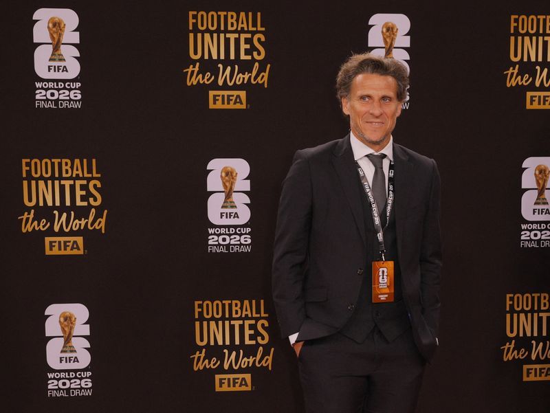 Soccer-Uruguay appoint Forlan as head coach after World Cup debacle