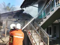 Fire damages gazebo, part of house in Tanjung Karang, no injuries reported