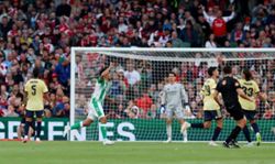 Soccer-Arsenal players fuming after Betis defeat, says Arteta