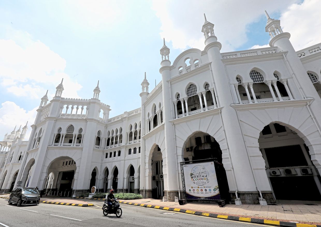 Kuala Lumpur Railway Station, with its Indo-Saracenic architecture featuring domes and pointed arches, is one of the capital’s most enduring landmarks.