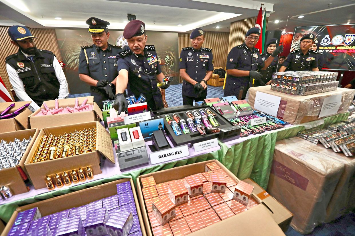 RM13mil vape and cigs bust