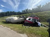 Man trapped, another injured following lorry-4WD crash on NSE
