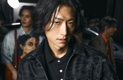 At 40, this South Korean left a legal career to pursue fashion modelling