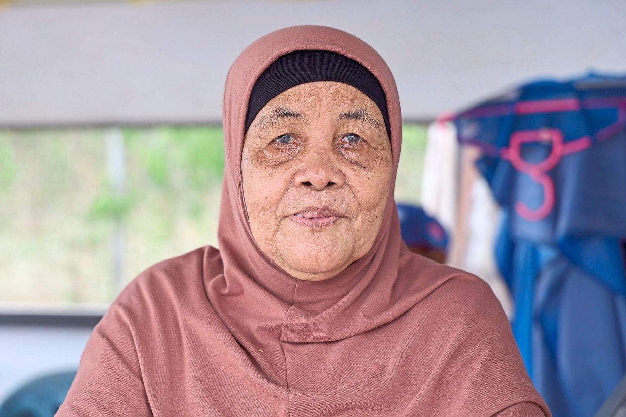 Halijah: Renggam offers peaceful surroundings, low stress and strong community bonds.