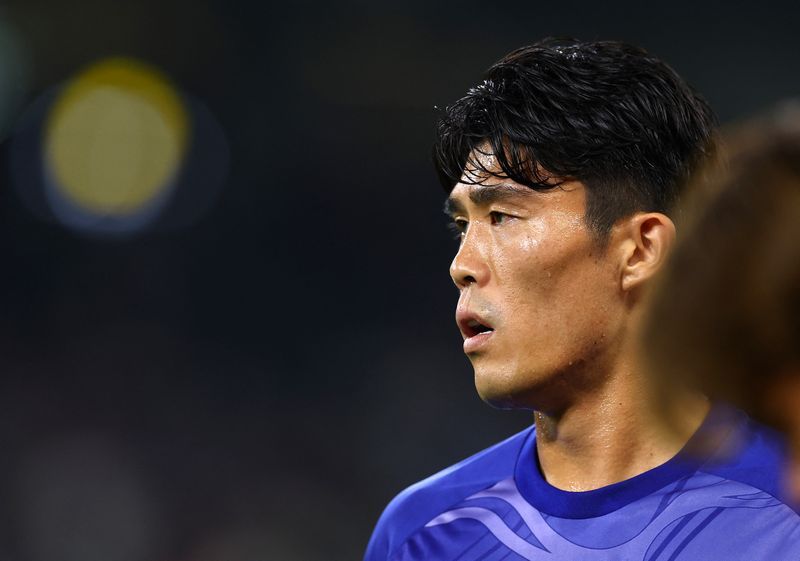 Soccer-Palace sign Japan defender Tomiyasu after trial period