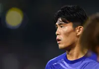 Soccer-Palace sign Japan defender Tomiyasu after trial period