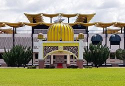 Pahang Sultan's daughter weds