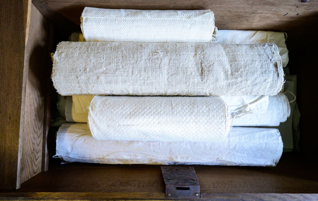 If you are unhappy about the wrinkles in your linens, check whether you are washing them right.