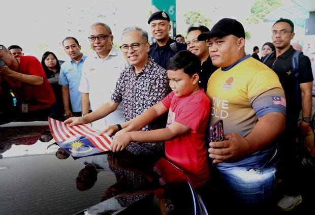 Govt committed to increasing S'wak seats as soon as possible, says Fahmi