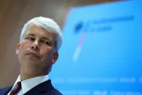 German minister wants to tie Deutsche Bahn bonuses to meeting targets