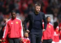 Soccer-Carrick cautious after Mount's injury scare in PSG friendly