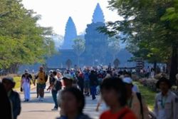Cambodia's iconic Angkor sees growing Chinese tourist visits in July