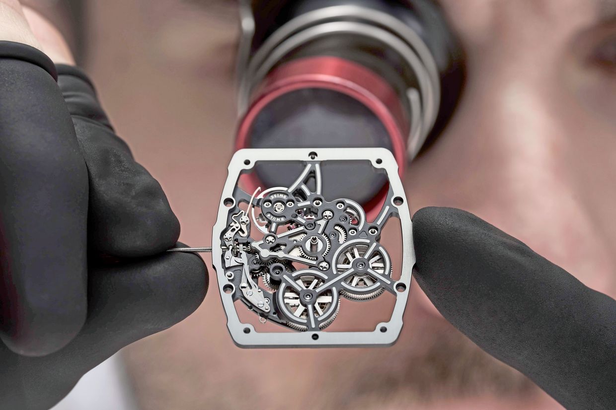 A close-up look at the skeletal construction. — Photos: Richard Mille
