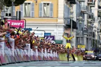 Cycling-Vollering delivers masterclass to secure second Tour de France Femmes title